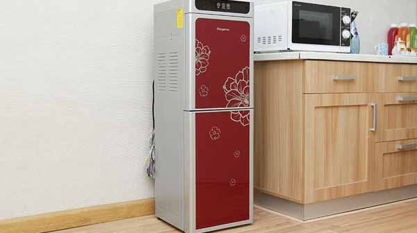 bảo dưỡng cây nuoc nóng lạnh tại thanh hóa 01