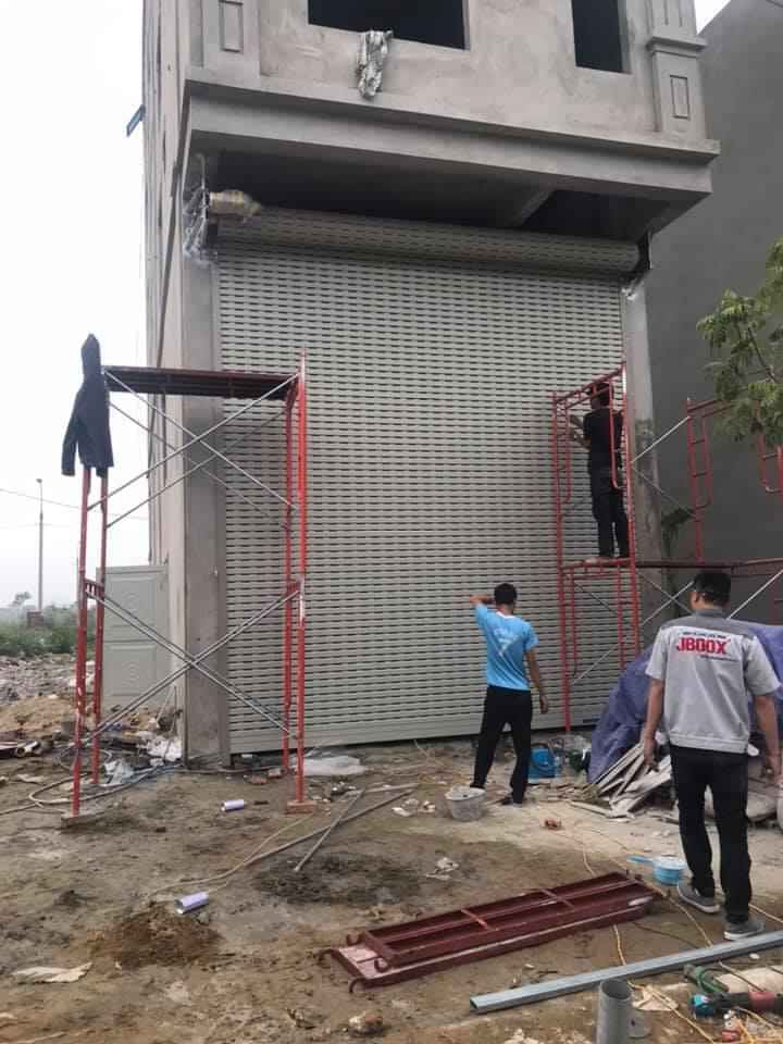 sua-cua-cuon-tai-thanh-pho-thanh-hoa